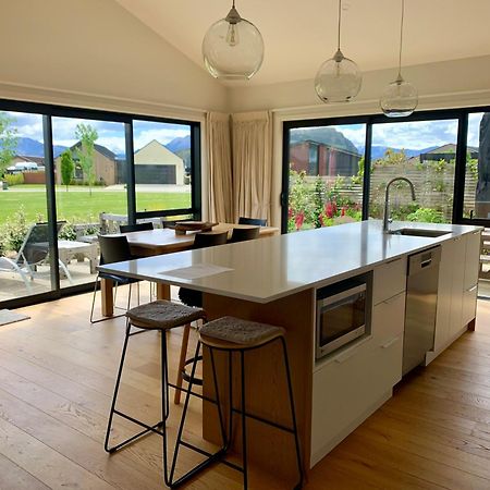 Alpine Abode Villa Wanaka Eksteriør billede